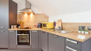 Gallery image of The Atico Spacious Duplex Luxury Apartment-Free Parking in York
