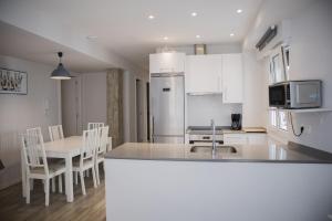 Kuchyňa alebo kuchynka v ubytovaní Plaza B - Local Rentss