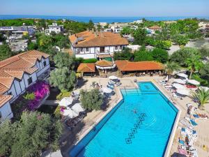 Бассейн в The Ship Inn Hotel или поблизости