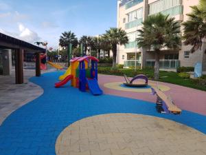 De kinderspeelruimte van Aquiraz Riviera Beach Place Golf Residence