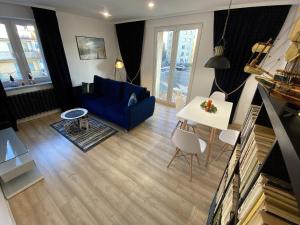 Χώρος καθιστικού στο Marina Apartament