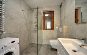Kúpeľňa v ubytovaní Apart-Invest Apartament Grottgera Studio 3