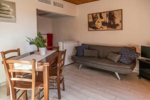Χώρος καθιστικού στο Mountain Apartment +8 φωτογραφίες