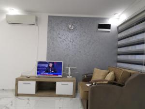 TV a/nebo společenská místnost v ubytování Studio Aleks 2