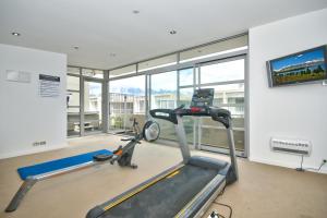 Gallery image of Lakes Edge Apartment in Queenstown