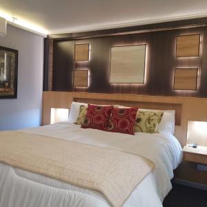 Katil atau katil-katil dalam bilik di Hotel Mont Suite-Mte. Aguila