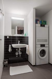 Ảnh trong thư viện ảnh của 2,5 Zi Design Loft Wohnung mit Gartensitzplatz ở Basel