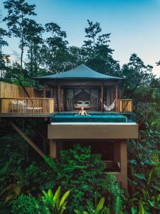 Balkón nebo terasa v ubytování Nayara Tented Camp