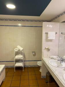 A bathroom at Los Bronces