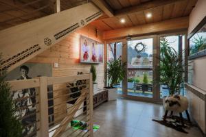 Zdjęcie z galerii obiektu GÓRALSKA VILLA APARTAMENTY Z JACUZZI & HOME SPA & Zakopane w Poroninie