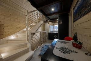 Zdjęcie z galerii obiektu GÓRALSKA VILLA APARTAMENTY Z JACUZZI & HOME SPA & Zakopane w Poroninie