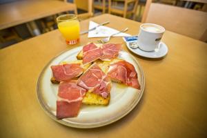 Možnosti snídaně pro hosty v ubytování Hotel Teruel