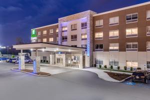 a rendering of a hotel with a parking lot at Holiday Inn Express & Suites Hammond, an IHG Hotel in Hammond