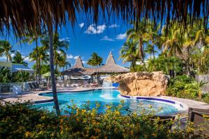 Kolam renang di atau di dekat Holiday Inn Key Largo, an IHG Hotel