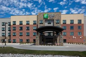 a rendering of the hampton inn suites newburgh towers at Holiday Inn Express & Suites Fort Dodge by IHG in Fort Dodge