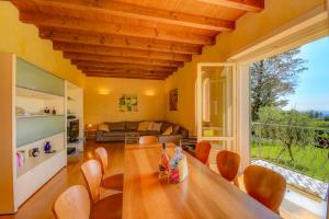 A seating area at Residence Corte Ferrari -Ciao Vacanze-