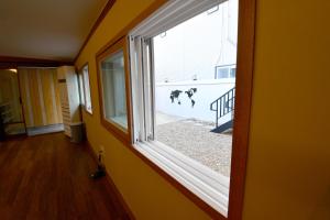 Fotografie z fotogalerie ubytování Guma Modern HanokStay v destinaci Tegu