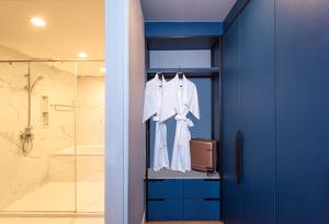 Un baño de Amanta Hotel & Residence Sathorn