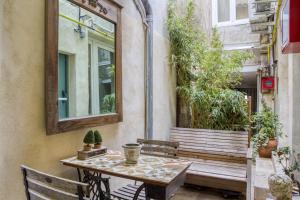 Gallery image of Hotel Boquier in Avignon