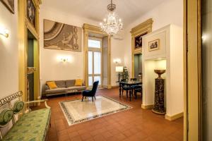 A seating area at Casa Hosteno