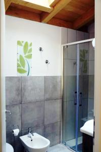 Ванная комната в Al Giardino degli Artisti