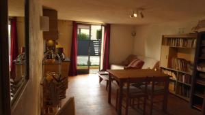 Η βιβλιοθήκη του bed and breakfast