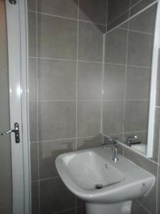 Ένα μπάνιο στο Austin Homestay
