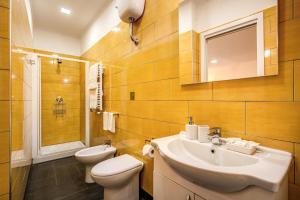 A bathroom at Casa Hosteno