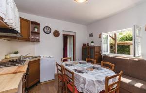 Kuchyň nebo kuchyňský kout v ubytování Villa Sveti Donat