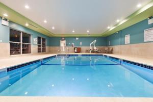 レネックサにあるHoliday Inn Express & Suites - Lenexa - Overland Park Area, an IHG Hotelのギャラリーの写真