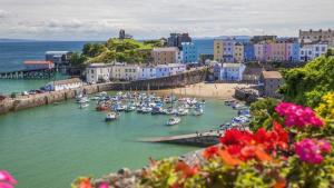 Gallery image of Ferry House in Pembroke Dock