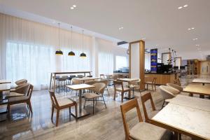 Posezení v ubytování Holiday Inn Express Bengaluru Whitefield ITPL by IHG