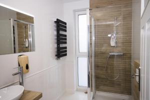 Ett badrum på White Home Room