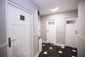 Kúpeľňa v ubytovaní White Home Room