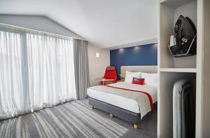 Postel nebo postele na pokoji v ubytování Holiday Inn Express - Istanbul - Atakoy Metro by IHG