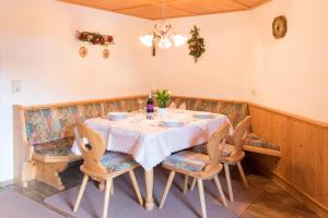A seating area at Haus Dorferstuck