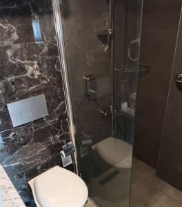 Koupelna v ubytování Cadde Suite Bakırköy