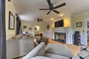 Imagen de la galería de Gentry Manor in Heartland Area 19 Mi to Raleigh!, en Fuquay-Varina