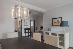 Χώρος καθιστικού στο Garajau I by An Island Apart +19 φωτογραφίες