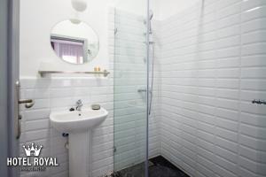 Koupelna v ubytování Hôtel Royal Urban Concept