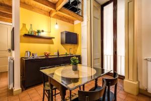 A kitchen or kitchenette at Casa Hosteno