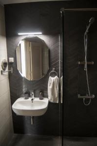 Um banheiro em K43 Rooms