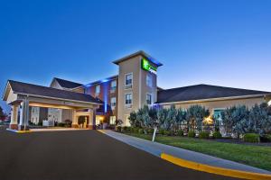 Foto da galeria de Holiday Inn Express Hotel & Suites Columbus Southeast Groveport, an IHG Hotel em Groveport