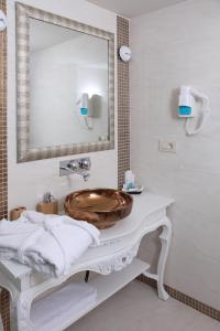 Koupelna v ubytování Masel Hotel