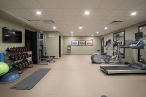 Fitnesscentret og/eller fitnessfaciliteterne på Staybridge Suites Denver South - Highlands Ranch, an IHG Hotel