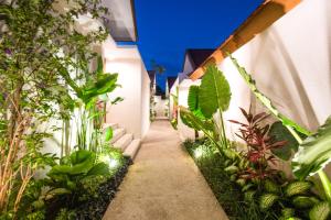 Κήπος έξω από το Taman Sari Pengubengan Villa