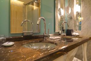 Vannituba majutusasutuses Hyatt Regency Dongguan