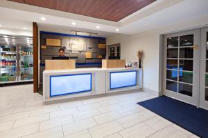 Gallery image of Holiday Inn Express Hotel & Suites San Diego-Escondido, an IHG Hotel in Escondido