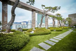 釜山にあるアーバン ホテルのギャラリーの写真