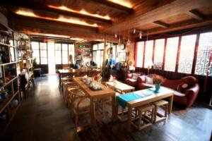 Tongli Begonia Flowers Guesthouse的休息区